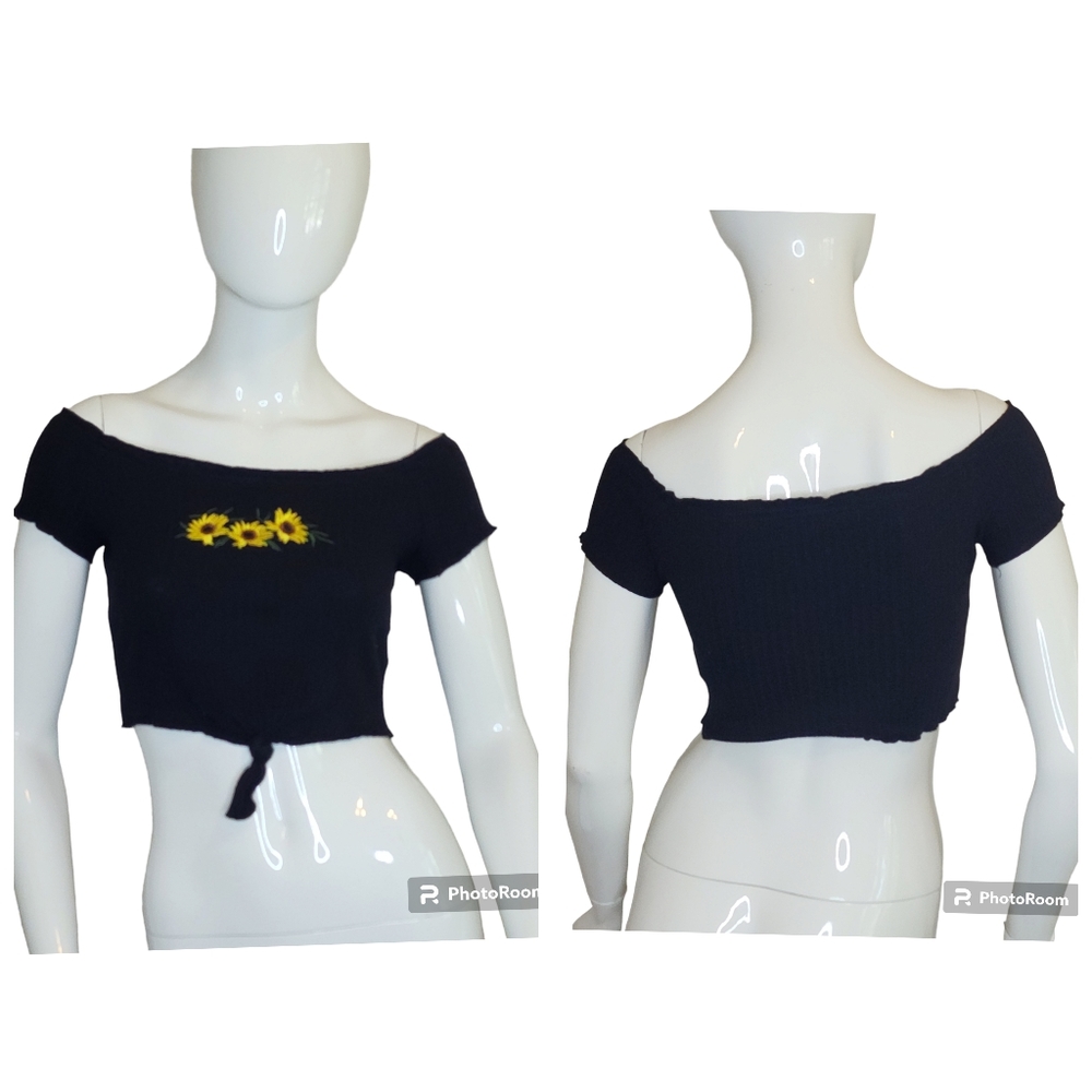 SHEIN Ribbed Tie Front Sunflower Floral Embroidered Stretchy Lettuce Hem 90s Top